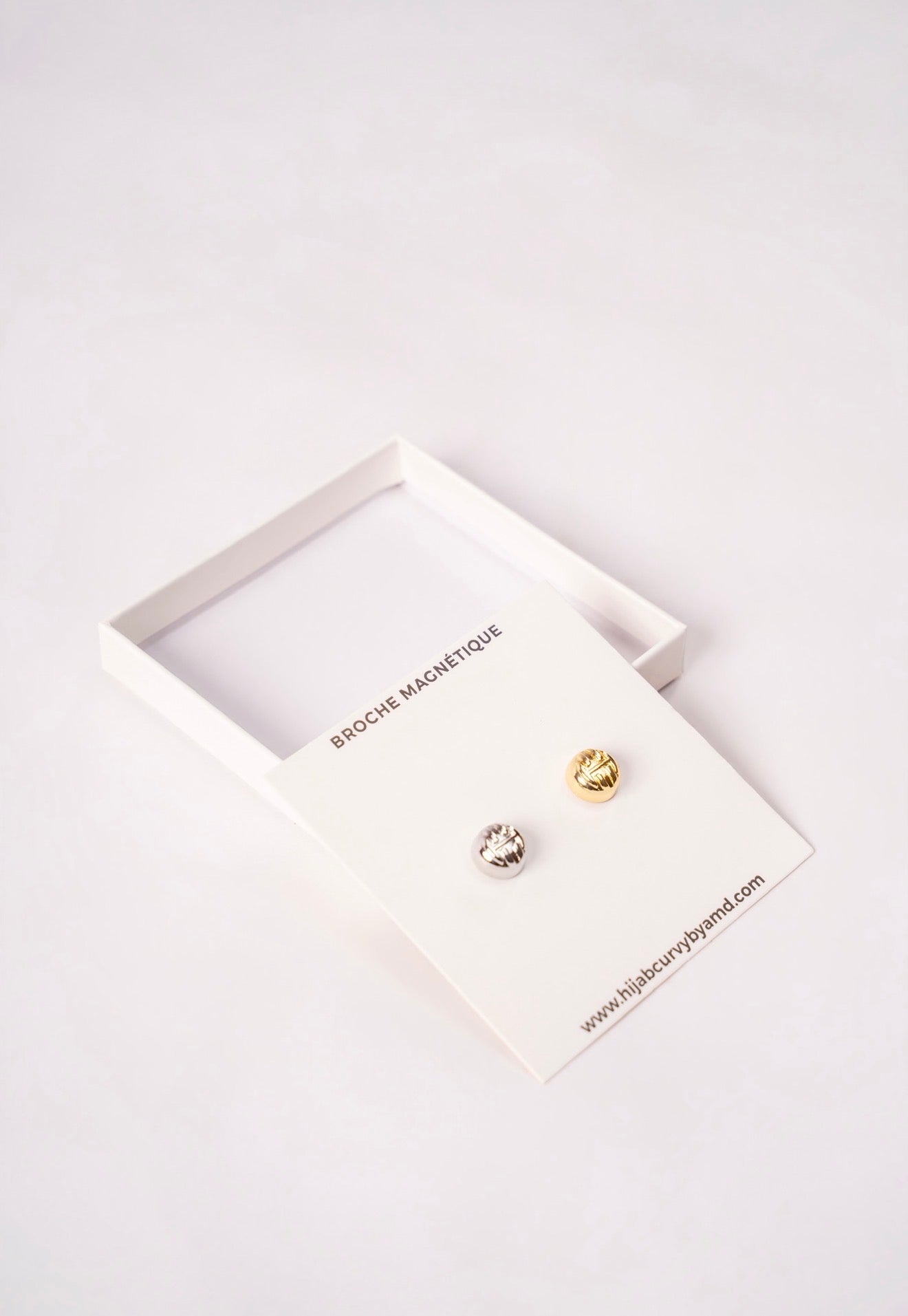 Broche magnétique