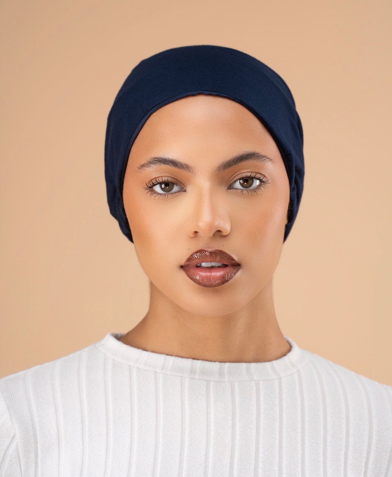 Bonnet satin Bleu nuit