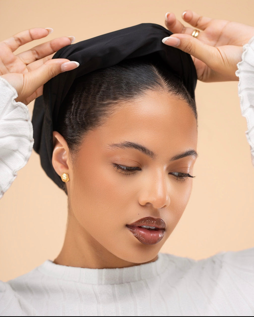 Bonnet satin Noir