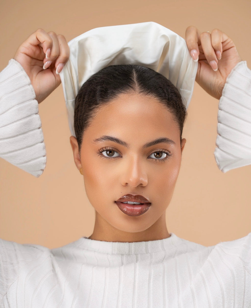 Bonnet satin Crème