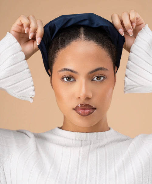 Bonnet satin Bleu nuit