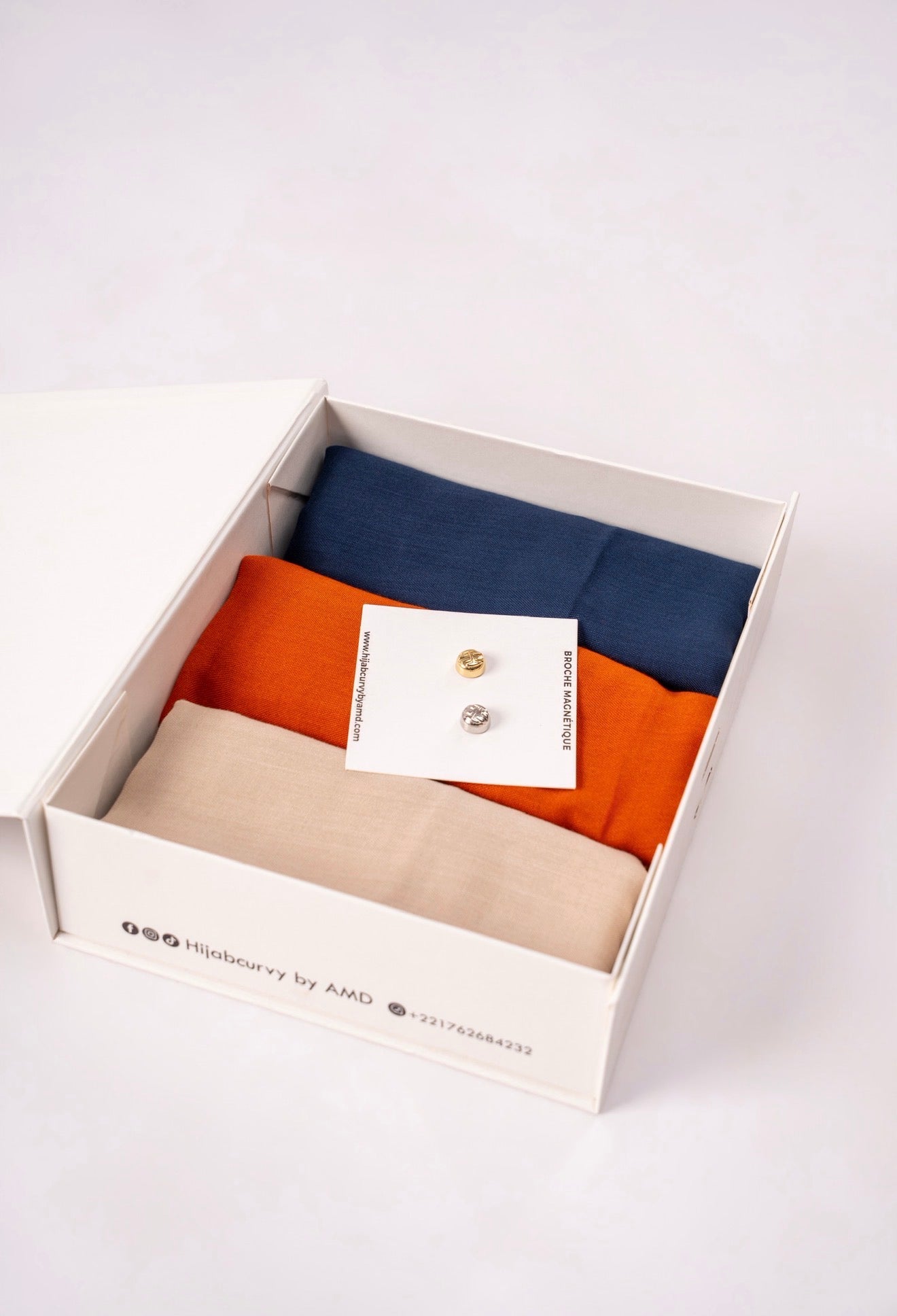 Box 3 modal premium & broche magnétique
