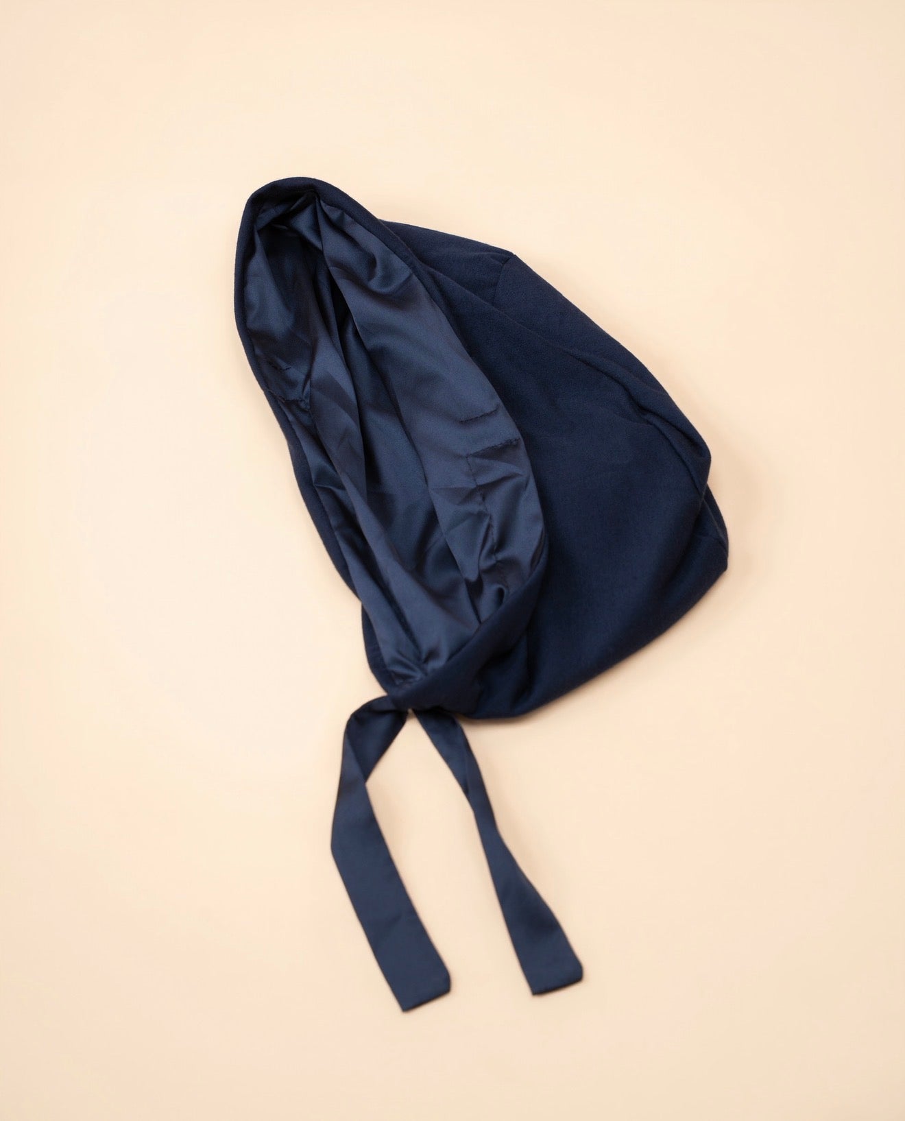 Bonnet satin Bleu nuit