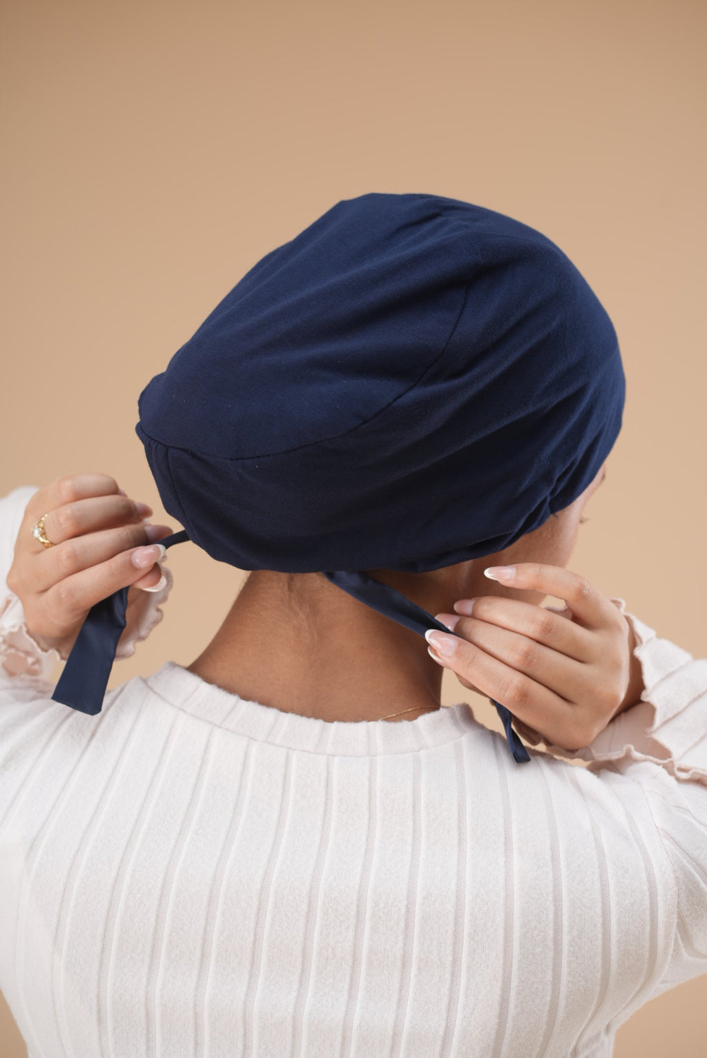 Bonnet satin Bleu nuit