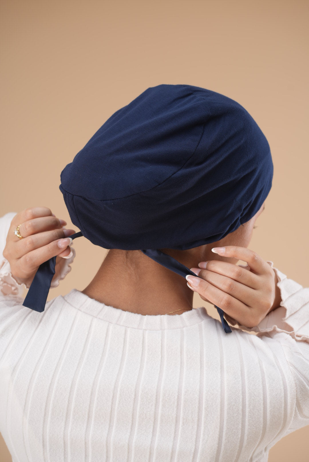 Bonnet satin Bleu nuit